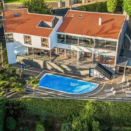 Ample With Pool And Gorgeous Ocean View * Funchal (Madeira)