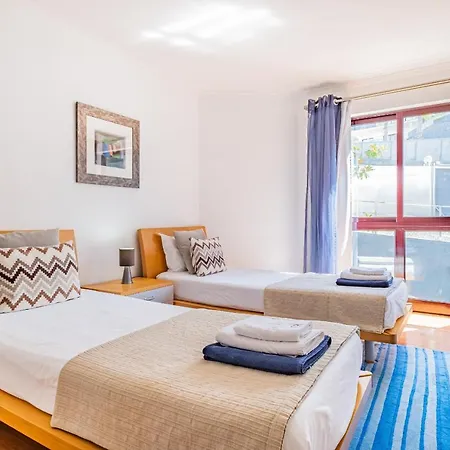 Ample With Pool And Gorgeous Ocean View * Funchal (Madeira)
