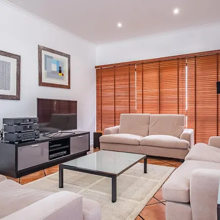 فيلة Ample With Pool And Gorgeous Ocean View فونشال